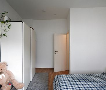 Helle, top renovierte 3-Zimmer Wohnung mit großer Terrasse in ruhiger, zentraler Lage von Krefeld - Photo 1