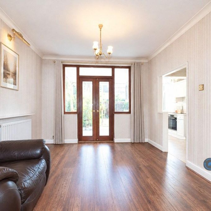 3 bedroom semi-detached house to rent - Photo 1