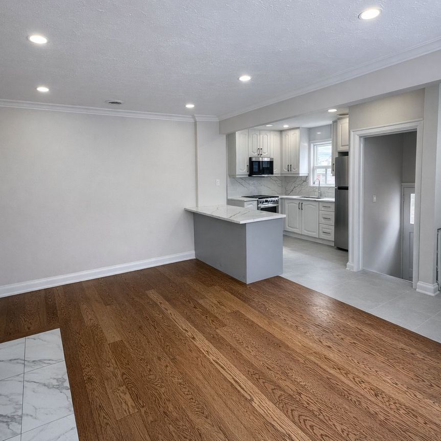 For Lease - 11 Fairside Avenue, Toronto, Ontario - Photo 1