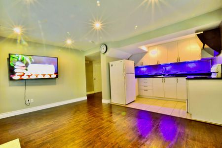 For Lease - 22 Newcastle Crescent, Richmond Hill, Ontario - Photo 4