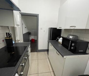 Room in a Shared House, Knoclaid Road, L13 - Photo 6