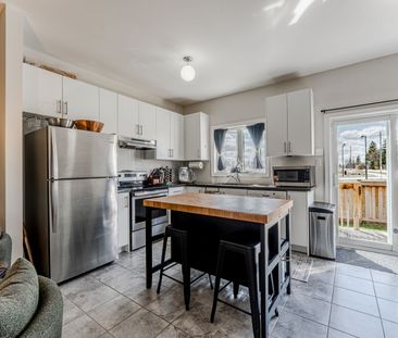 For Lease - 1226 Peelar Crescent, Innisfil, Ontario - Photo 6