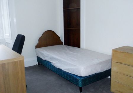 4 Bed Flat, Livingstone Place, EH9 - Photo 4