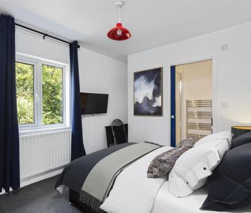 1 bedroom in a house share to rent - Photo 6