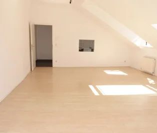 Überraschend großzügig: 62 m² Garconniere mit separater Küche - GLEICH BEI U3 KARDINAL-NAGL-PLATZ - Foto 2