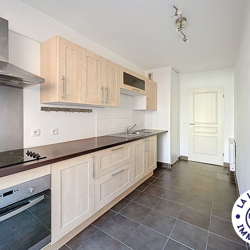 Location Appartement 3 pièces 69m² - Photo 1