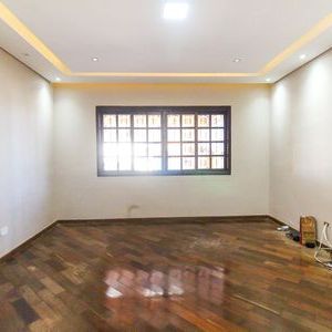 Casa para alugar com 140m², 3 quartos e 3 vagas - Foto 2