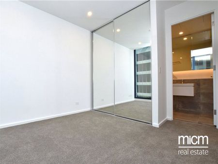 102/560 Lonsdale Street - Photo 2