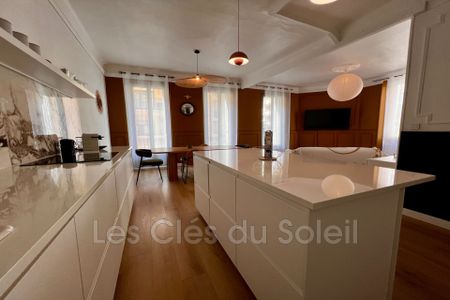 Location Appartement 3 pièces 79m² HYERES 83400 - Photo 2