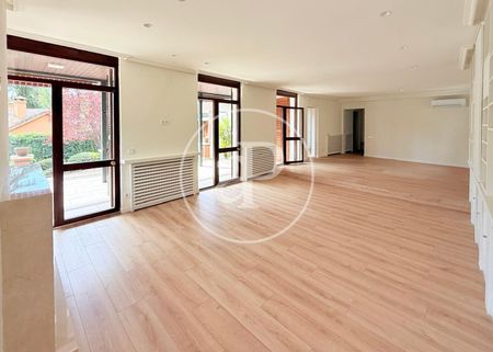 House for rent in Parque Conde Orgaz - Photo 5