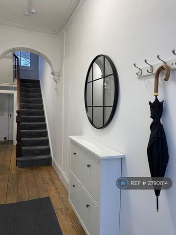 1 bedroom in a house share to rent - Photo 4