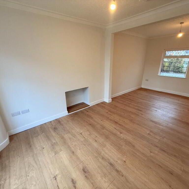 66 Connsbrook Avenue, Belfast, BT4 1JW - Photo 1