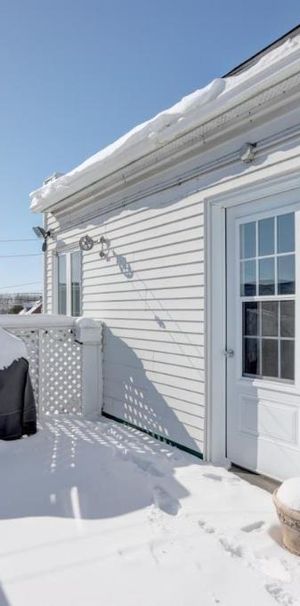 Duplex à louer 5 1/2 et 4 1/2 disponible maintenant - Photo 1