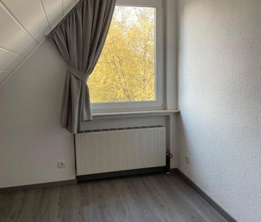 Zum Wohlfühlen: toll aufgeteilte 3-Zimmerwohnung mit großer Dachter... - Foto 1