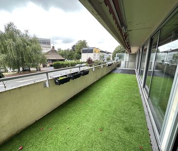 Location Appartement 4 pièces 110m² - Photo 5