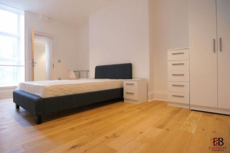 3 bedroom apartment to rent - Photo 2