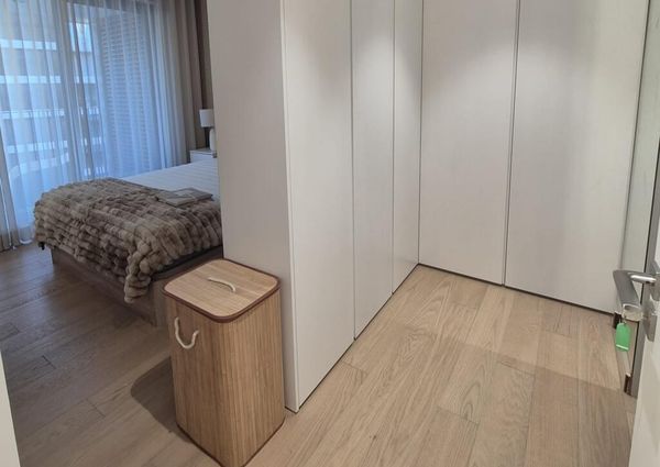 1 Bedroom Apartment with parking, Miraflores, Oeiras