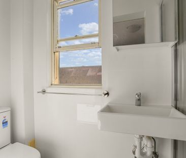 Perfectly Located - Photo 6