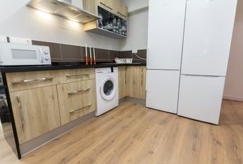 Calle Lozano de Torres, Málaga, Andalusia 29013