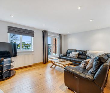 2 bedroom end of terrace house to rent - Photo 1