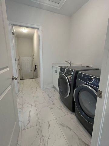 For Lease - 13 Albert Newell Drive, Markham, Ontario - Photo 4