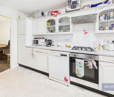 4 bedroom terraced house to rent - Photo 4