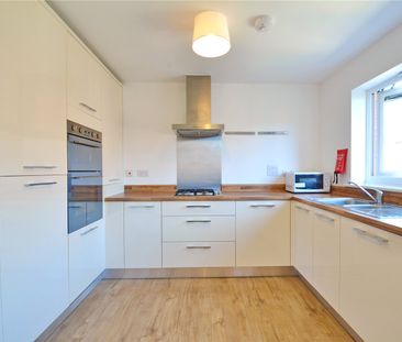 Hatton Road, Cheswick Village - Photo 3