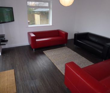 1 bedroom in a house share to rent - Photo 4
