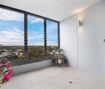 City Skyline & Nye Fireworks ** Available 22/11/25 ** - Photo 1