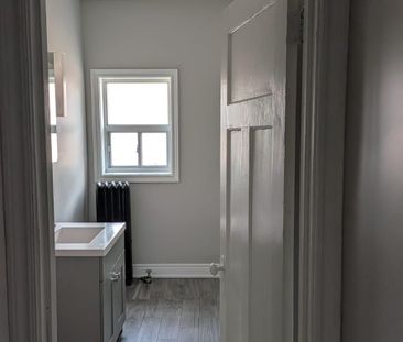 For Lease - 752 Main Street Unit# 6A, Hamilton, Ontario - Photo 4