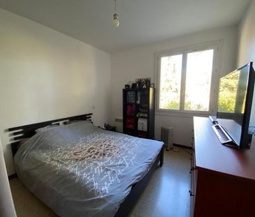 Location Appartement 3 pièces 69m² ST MAXIMIN LA STE BAUME 83470 - Photo 3