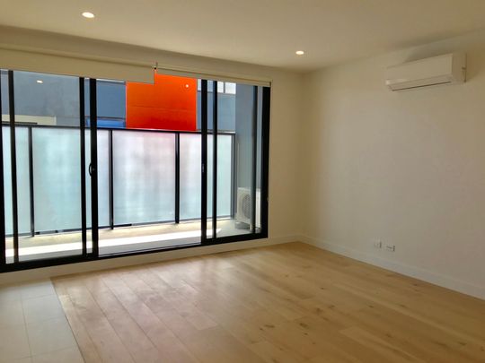 Spacious 2 bedroom apartment! - Photo 1