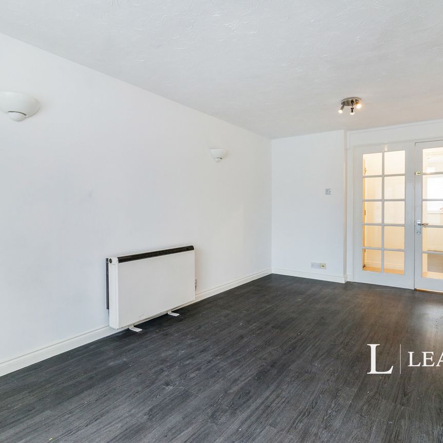 2 bedroom apartment to rent Foxglove Way, Wallington, SM6 - Photo 1