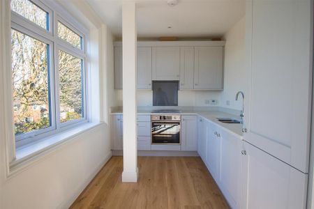 2 bedroom flat to rent - Photo 5