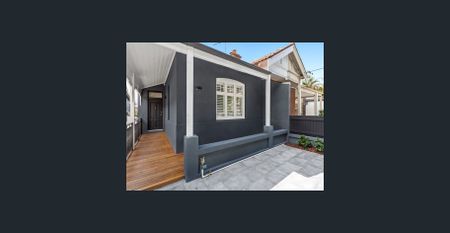 Sophisticated Beach Side Living - Photo 5