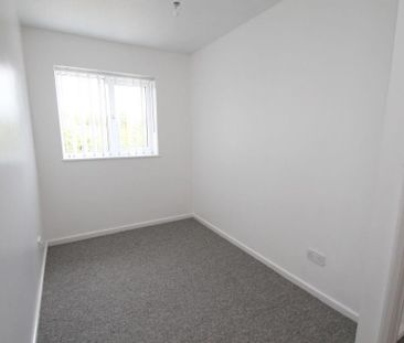 2 bedroom end of terrace house to rent - Photo 5