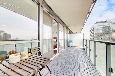 For Lease - 15 Grenville Street Unit# 3706, Toronto, Ontario - Photo 3