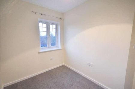 Fleming Drive, Melton Mowbray, Leicestershire, LE13 - Photo 3