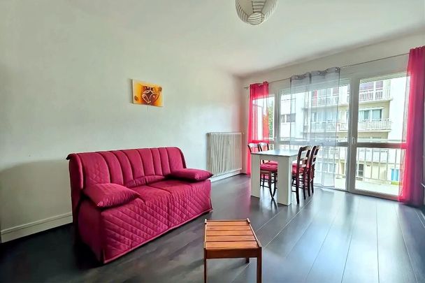 Location Appartement 4 pièces Meublé 73m² HEROUVILLE ST CLAIR 14200 - Photo 1