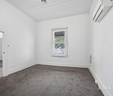 Charming Ballarat Cottage Close to CBD & Transport - Photo 1