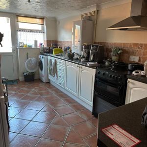 2 bedroom house to rent - Photo 2