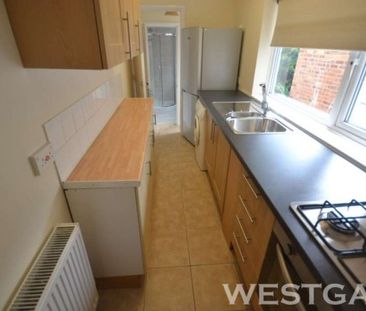 3 Bed - Blenheim Gardens, Reading - Photo 4