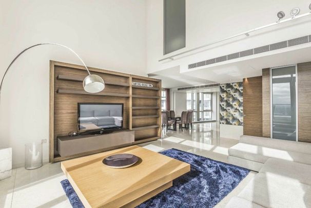 New Providence Wharf, Canary Wharf, E14 - Photo 1