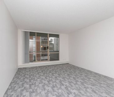 305-2016 Fullerton Avenue, North Vancouver - Photo 2