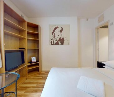 Studio to rent - Photo 5