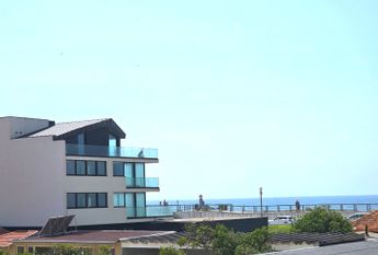 2 bedroom flat with balcony a stone's throw from Vageira Beach!