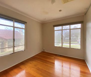 54 Crevelli Street, Reservoir VIC 3073 - House For Rent | Domain - Photo 2