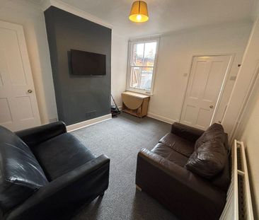 8 Bampton Street - No Deposit & 2 Bathrooms Loughborough - Photo 1