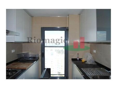 3 bedroom luxury Apartment for rent in Lisbon, Portugal - Photo 3