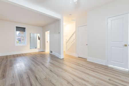 For Lease - 26 Park Street, Peterborough, Ontario - Photo 3